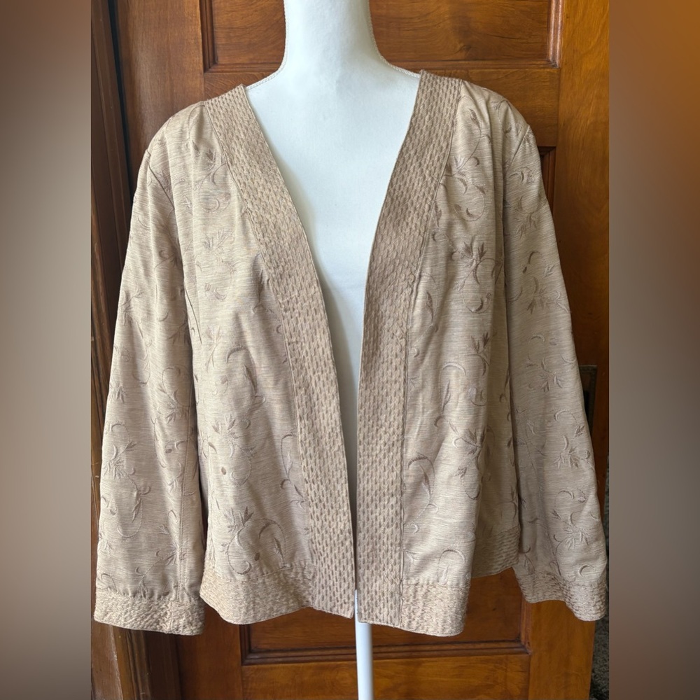 SilkLand Elegant Cream Cardigan